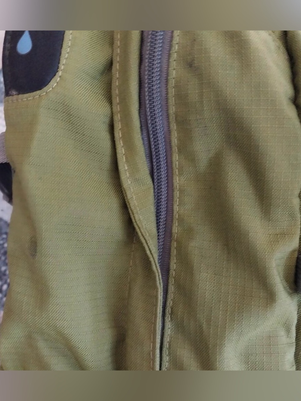 REI Trail 25 Backpack in Olive - Picture 8 of 8